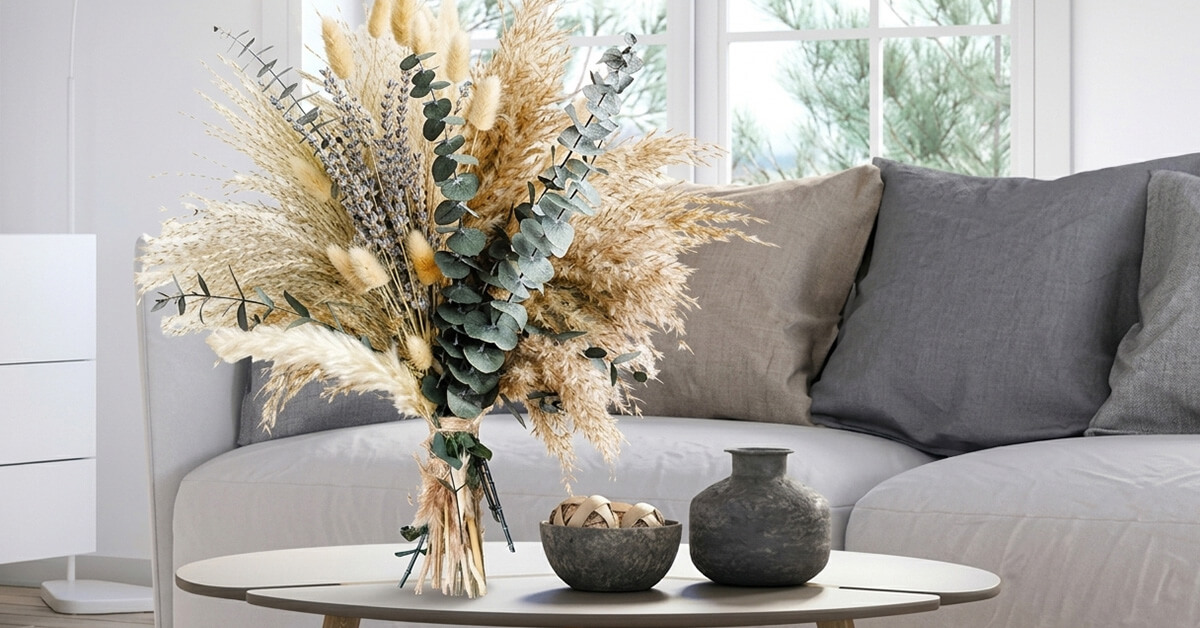 Long-Lasting Dried Flowers Retain Color And Form