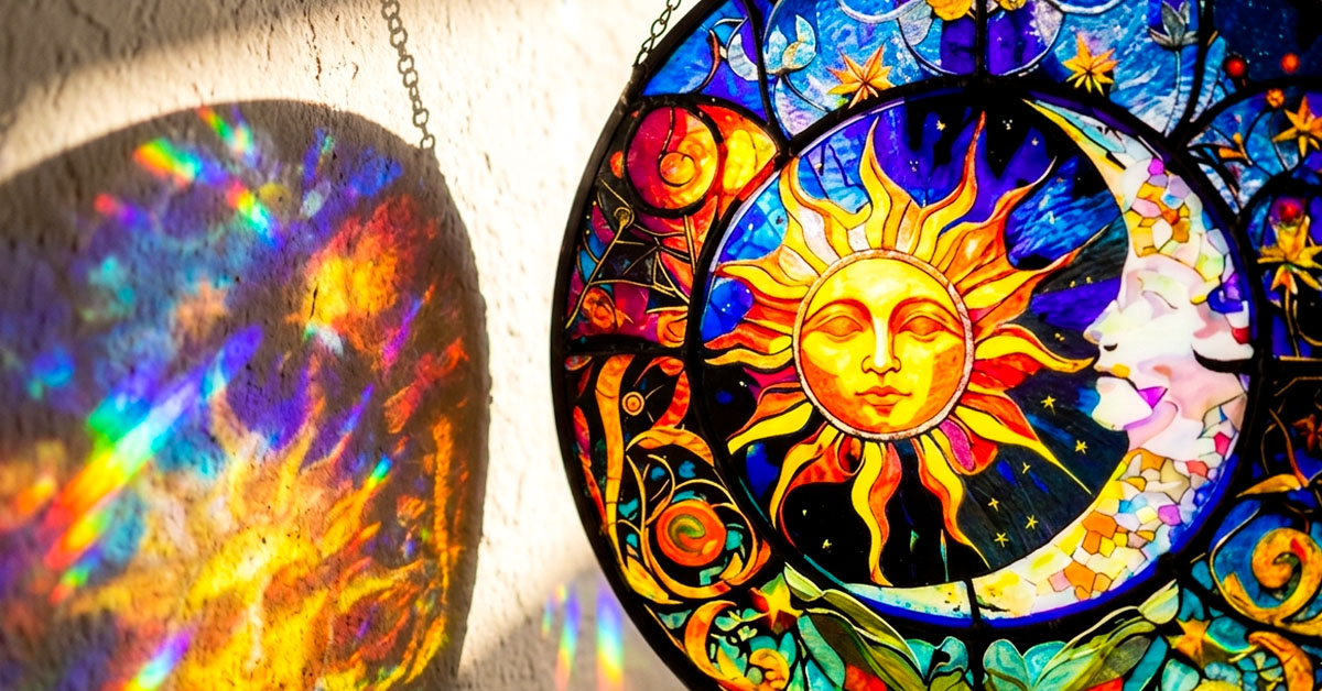 Captures Sunlight with Vivid Celestial Sun and Moon Design