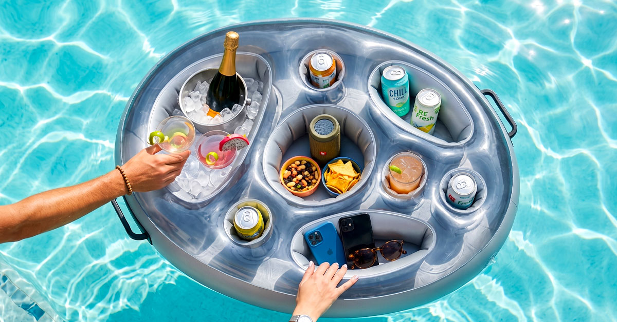 Multiple Cup Holders for the Whole Crew