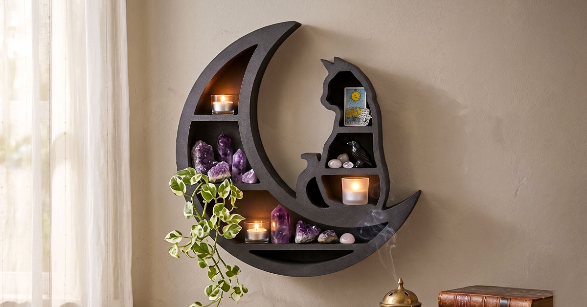 Displays Crystals, Candles, and Plants Beautifully