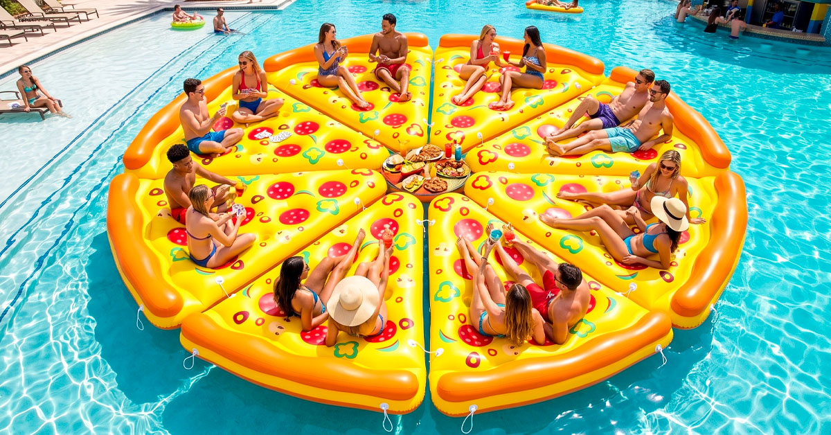 Links with Friends' Floats for Epic Pizza Parties
