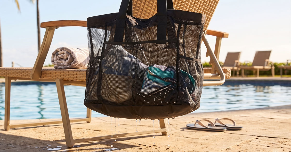 Lightweight Mesh Design Dries Fast After Swimming
