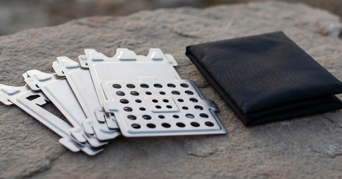 Folds Into 5 Compact Panels for Easy Packing
